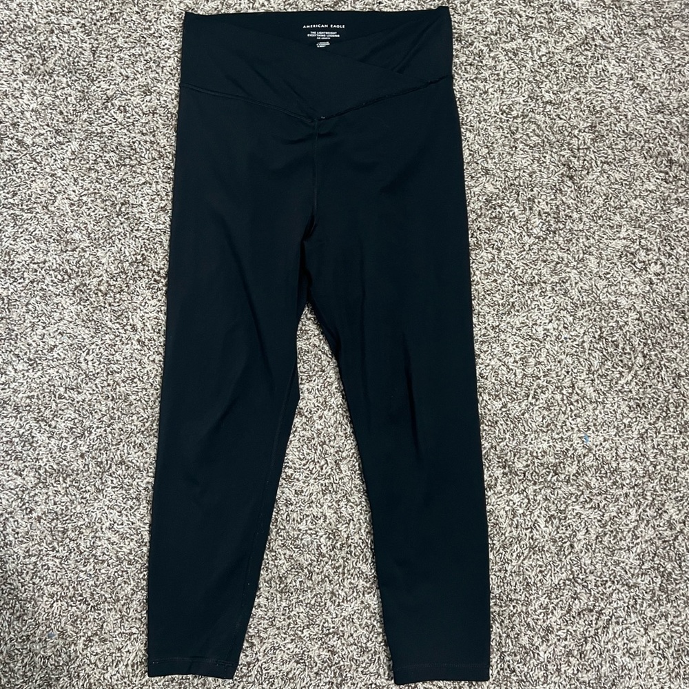 Black Cross Over Capri Leggings